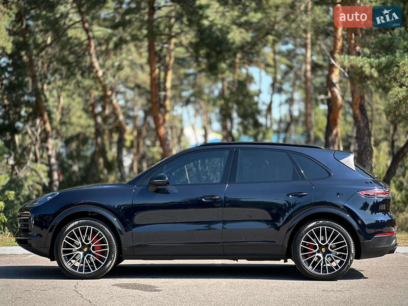Позашляховик / Кросовер Porsche Cayenne 2019 в Києві