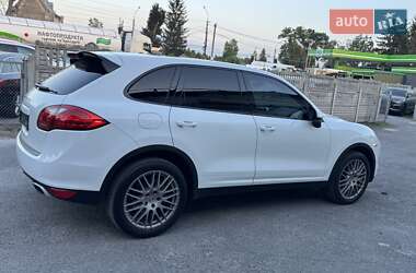 Позашляховик / Кросовер Porsche Cayenne 2014 в 