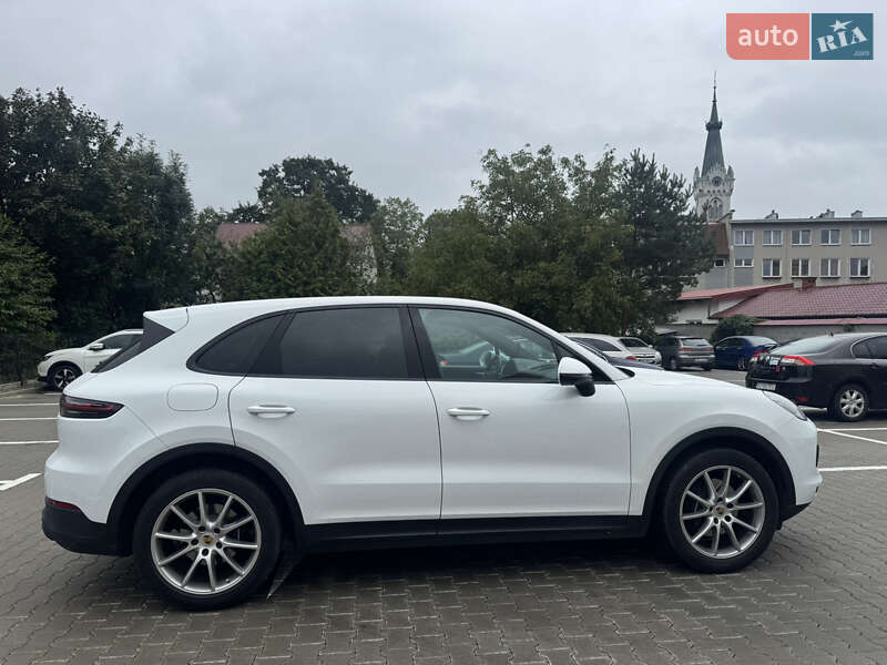 Позашляховик / Кросовер Porsche Cayenne 2021 в Львові