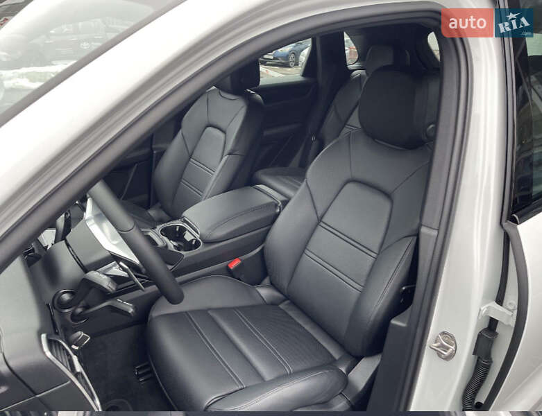 Позашляховик / Кросовер Porsche Cayenne 2021 в Львові