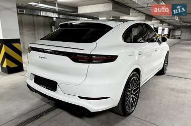 Позашляховик / Кросовер Porsche Cayenne 2019 в 
