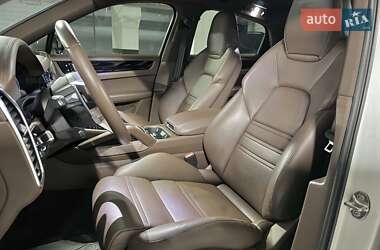 Позашляховик / Кросовер Porsche Cayenne 2019 в 