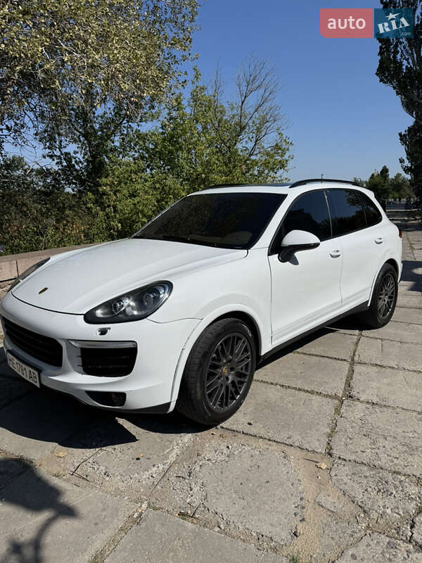 Porsche Cayenne 2016