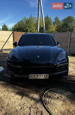 Позашляховик / Кросовер Porsche Cayenne 2012 в 