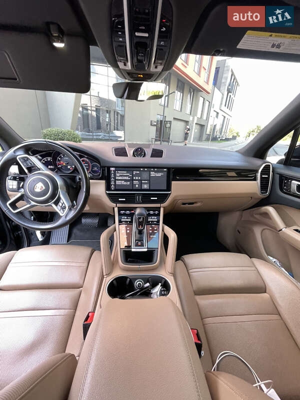 Внедорожник / Кроссовер Porsche Cayenne 2019 в Львове фото 43 Внедорожник / Кроссовер Porsche Cayenne 2019 в Львове