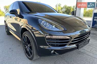 Позашляховик / Кросовер Porsche Cayenne 2014 в 