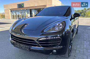Позашляховик / Кросовер Porsche Cayenne 2014 в 