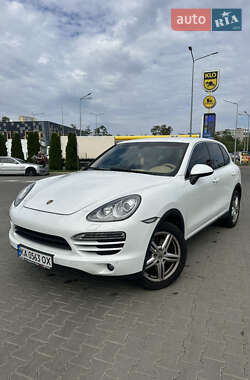 Позашляховик / Кросовер Porsche Cayenne 2013 в 