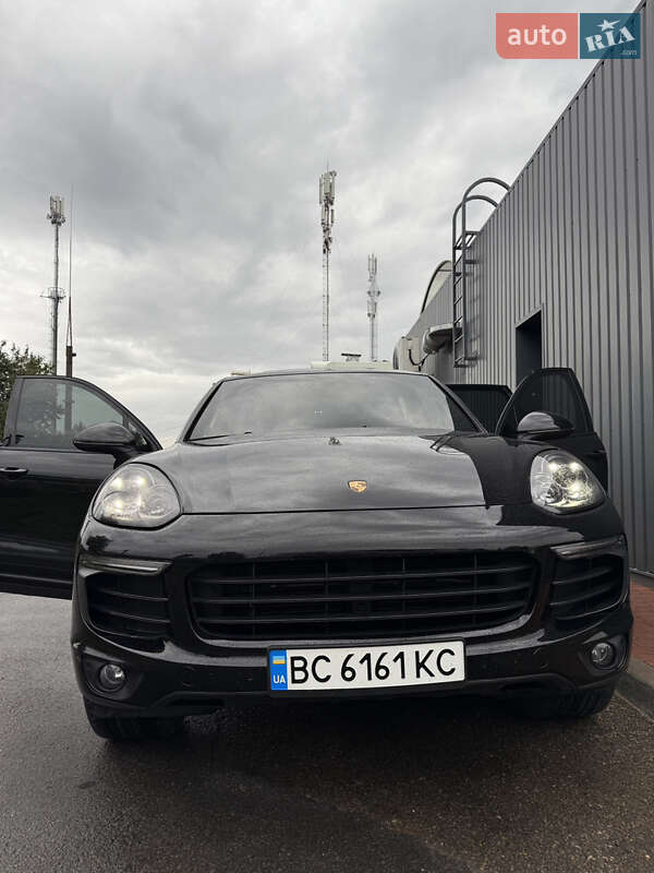 Внедорожник / Кроссовер Porsche Cayenne 2017 в Львове фото 19 Внедорожник / Кроссовер Porsche Cayenne 2017 в Львове