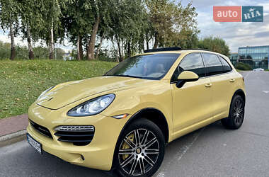 Позашляховик / Кросовер Porsche Cayenne 2010 в 