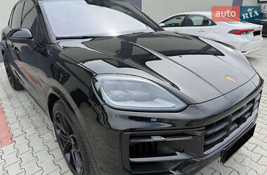Внедорожник / Кроссовер Porsche Cayenne 2023 в 