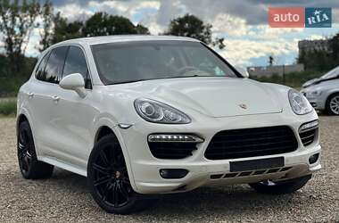 Позашляховик / Кросовер Porsche Cayenne 2011 в Стрию