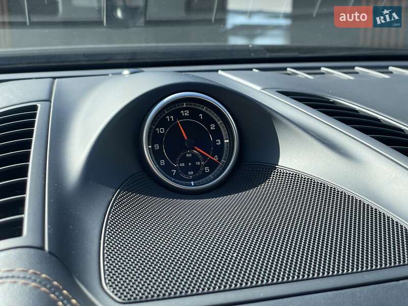 Внедорожник / Кроссовер Porsche Cayenne 2016 в Черкассах