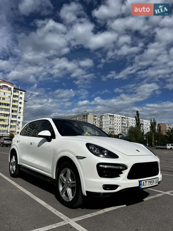 Внедорожник / Кроссовер Porsche Cayenne 2011 в Микуличине
