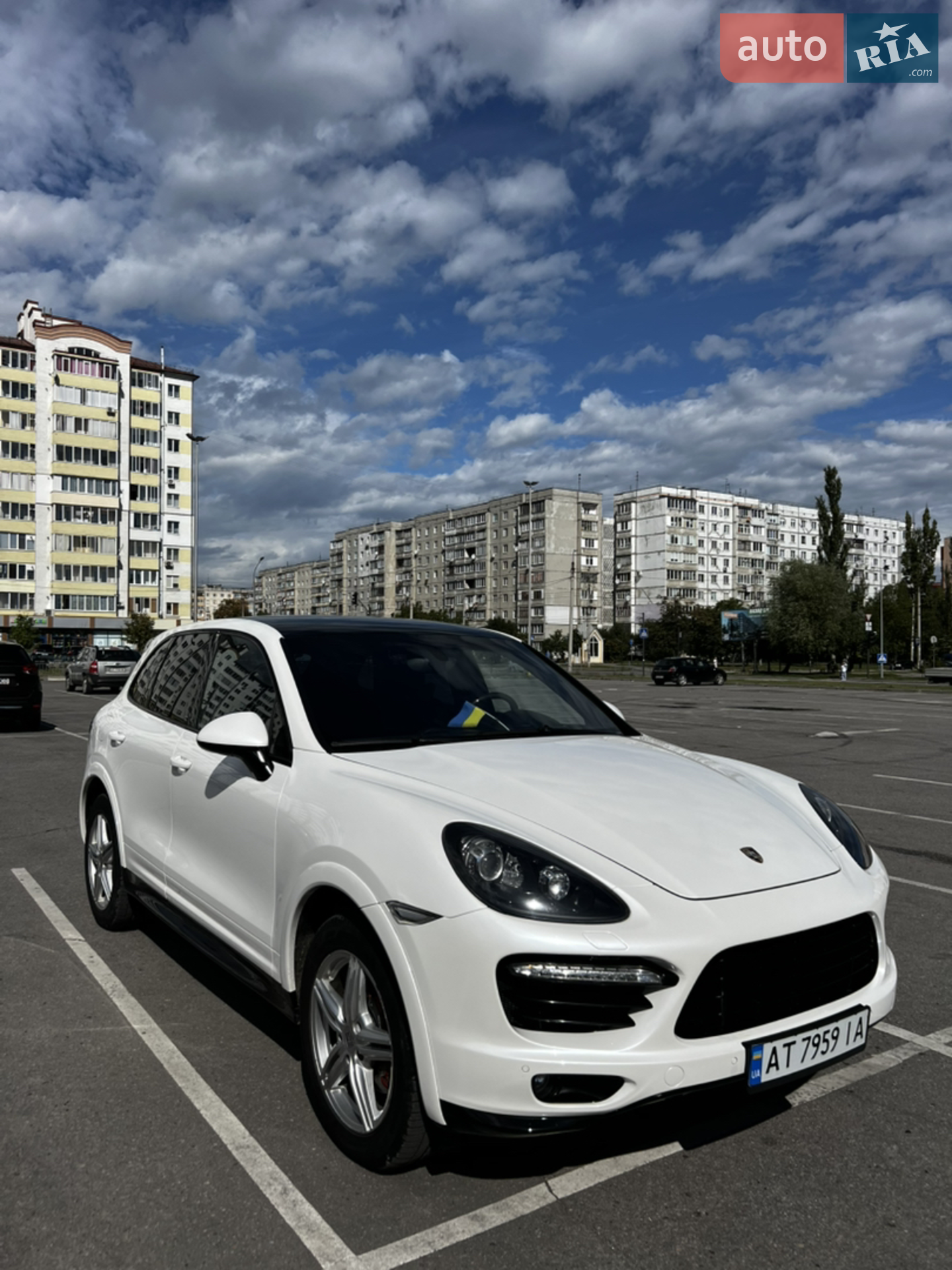 2011 Porsche Cayenne - мініатюра 4