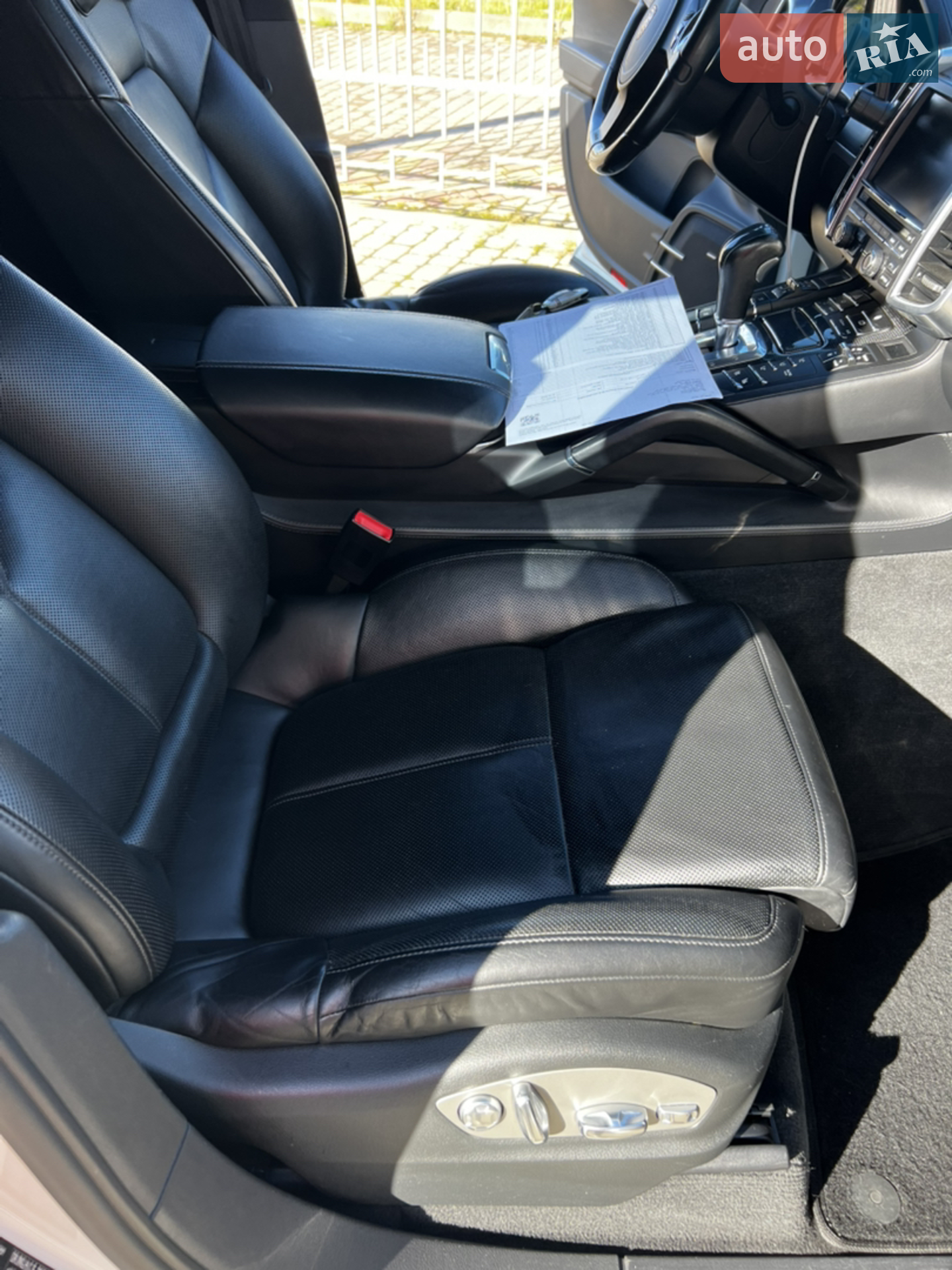 2011 Porsche Cayenne - мініатюра 30