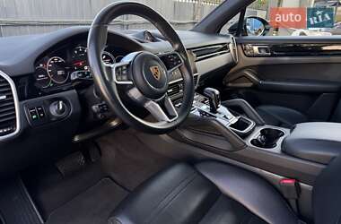 Позашляховик / Кросовер Porsche Cayenne 2020 в 