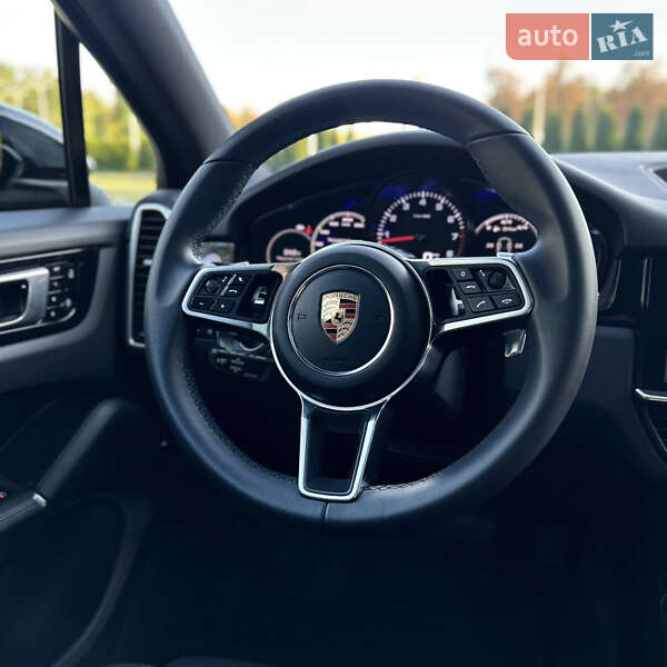 Внедорожник / Кроссовер Porsche Cayenne 2019 в Харькове