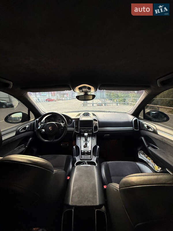 Внедорожник / Кроссовер Porsche Cayenne 2012 в Киеве фото 13 Внедорожник / Кроссовер Porsche Cayenne 2012 в Киеве