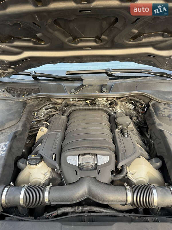 Внедорожник / Кроссовер Porsche Cayenne 2012 в Киеве фото 17 Внедорожник / Кроссовер Porsche Cayenne 2012 в Киеве
