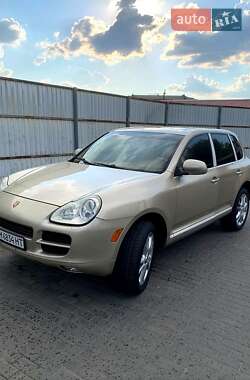 Позашляховик / Кросовер Porsche Cayenne 2004 в 