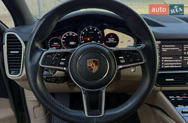 Внедорожник / Кроссовер Porsche Cayenne 2020 в 