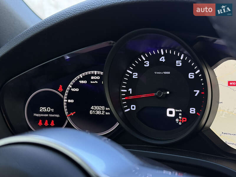 Позашляховик / Кросовер Porsche Cayenne 2020 в Києві