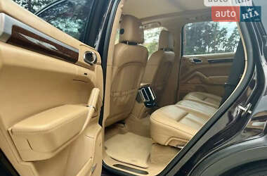 Позашляховик / Кросовер Porsche Cayenne 2011 в 