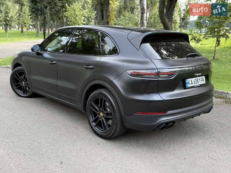 Позашляховик / Кросовер Porsche Cayenne 2019 в Києві