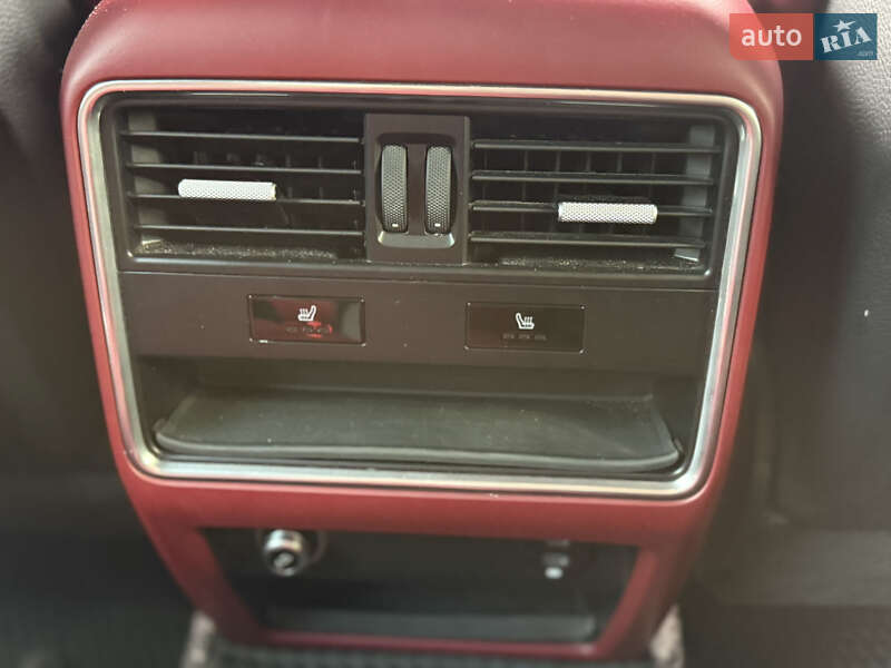 Позашляховик / Кросовер Porsche Cayenne 2019 в Києві