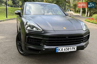 Внедорожник / Кроссовер Porsche Cayenne 2019 в 