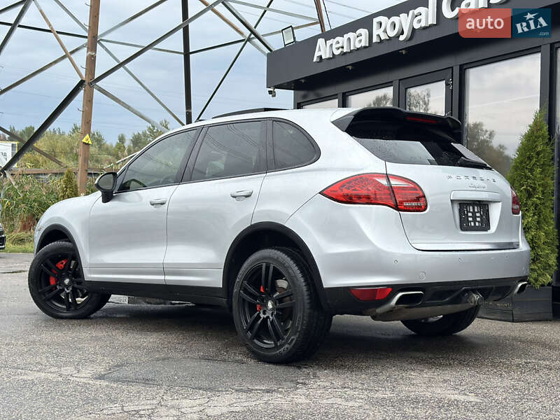 Внедорожник / Кроссовер Porsche Cayenne 2013 в Харькове
