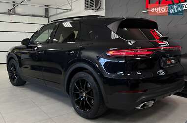 Позашляховик / Кросовер Porsche Cayenne 2018 в 