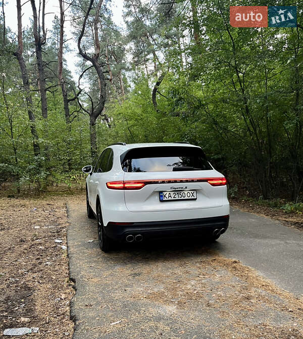Позашляховик / Кросовер Porsche Cayenne 2018 в Києві
