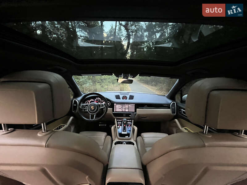 Позашляховик / Кросовер Porsche Cayenne 2018 в Києві