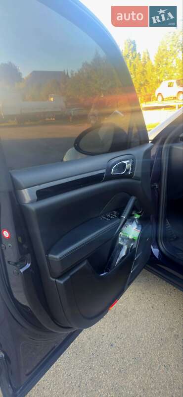 Позашляховик / Кросовер Porsche Cayenne 2017 в Харкові фото 11 Позашляховик / Кросовер Porsche Cayenne 2017 в Харкові