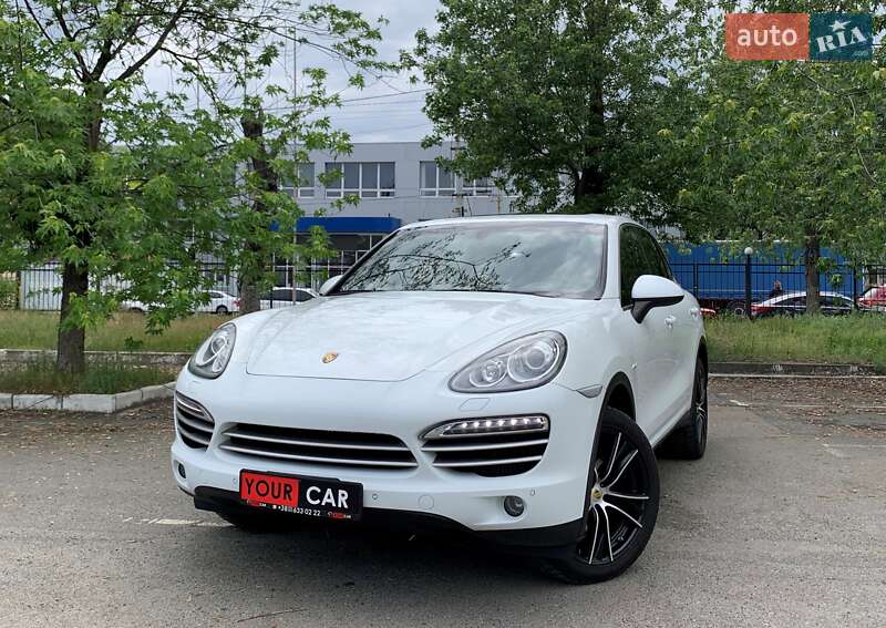 Позашляховик / Кросовер Porsche Cayenne 2014 в 