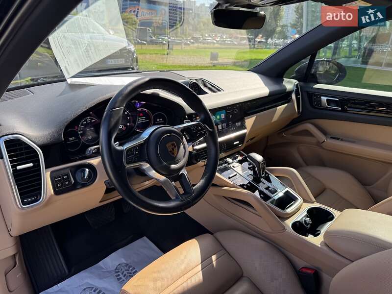Позашляховик / Кросовер Porsche Cayenne 2019 в Києві