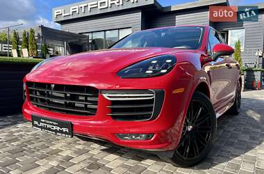 Внедорожник / Кроссовер Porsche Cayenne 2015 в Киеве