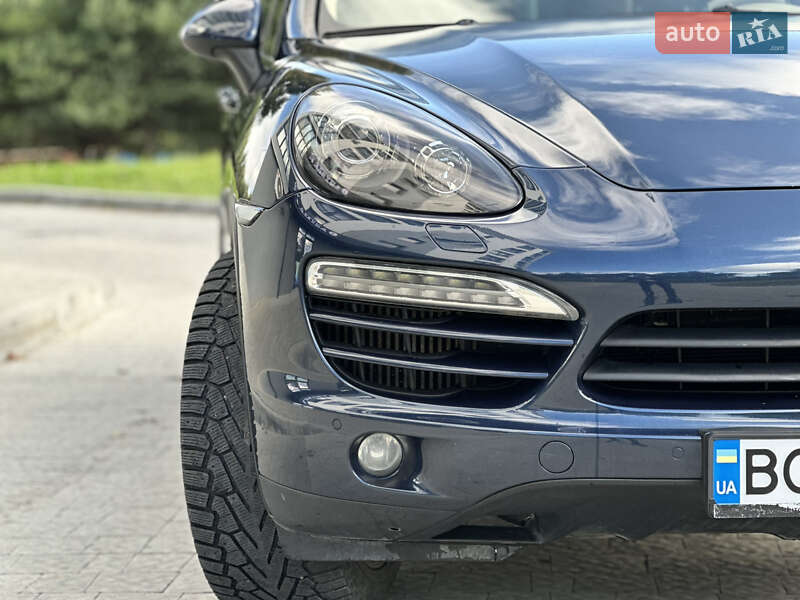 Внедорожник / Кроссовер Porsche Cayenne 2013 в Львове