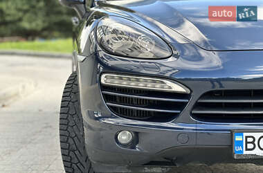 Позашляховик / Кросовер Porsche Cayenne 2013 в 