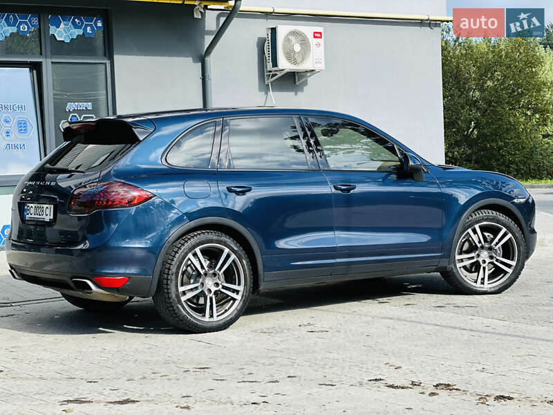 Внедорожник / Кроссовер Porsche Cayenne 2013 в Львове