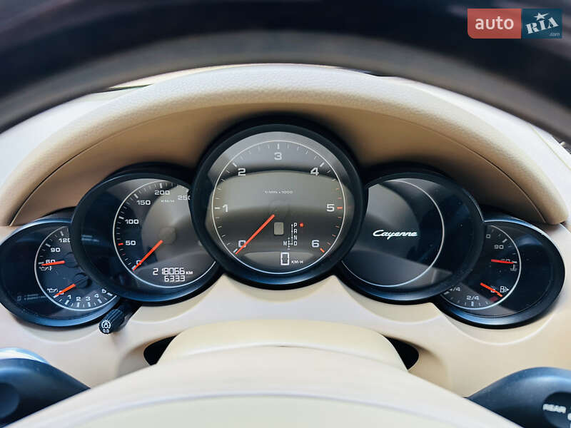 Внедорожник / Кроссовер Porsche Cayenne 2013 в Львове