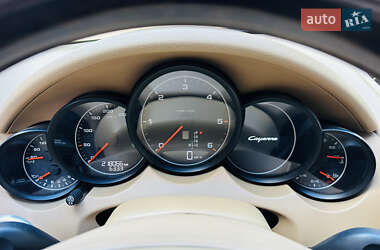 Позашляховик / Кросовер Porsche Cayenne 2013 в 
