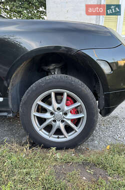 Внедорожник / Кроссовер Porsche Cayenne 2005 в 