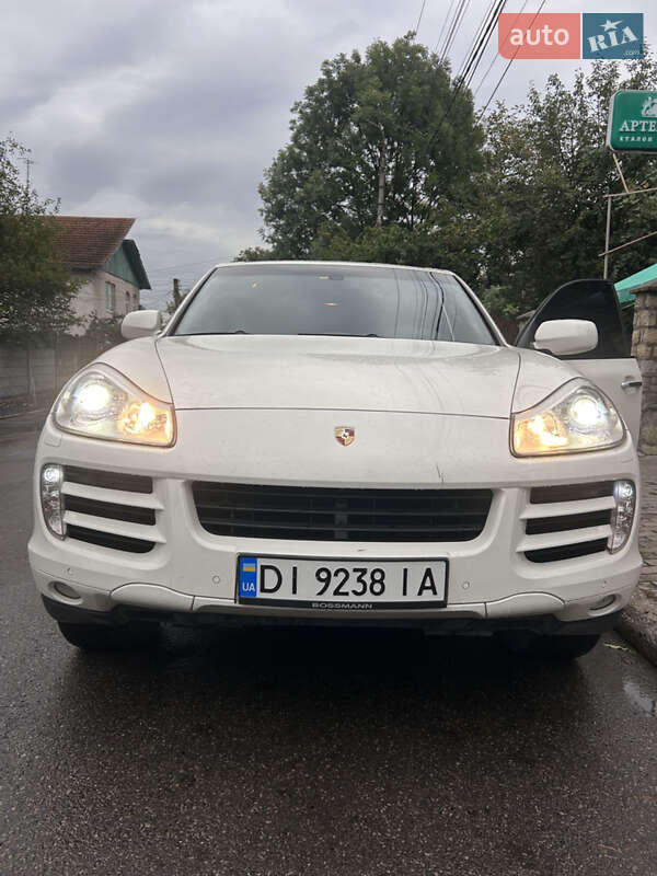 Позашляховик / Кросовер Porsche Cayenne 2009 в 