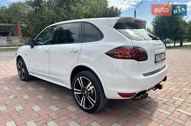 Внедорожник / Кроссовер Porsche Cayenne 2014 в 