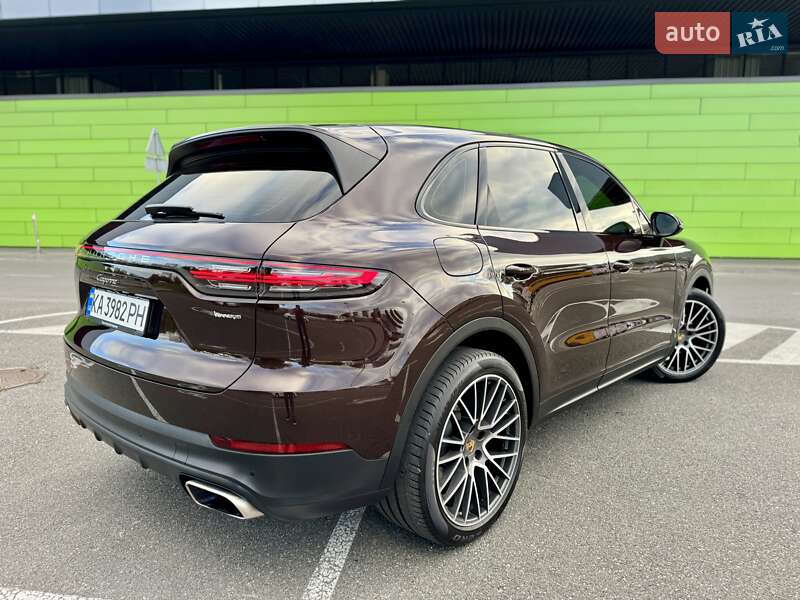 Позашляховик / Кросовер Porsche Cayenne 2018 в Києві