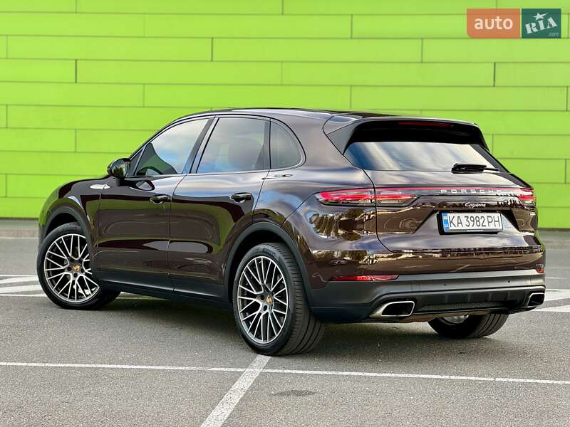 Позашляховик / Кросовер Porsche Cayenne 2018 в Києві