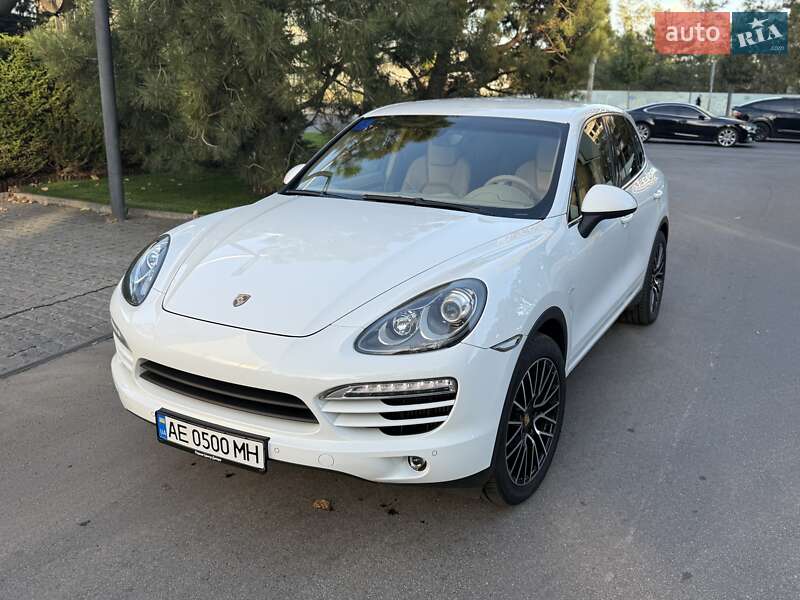 Позашляховик / Кросовер Porsche Cayenne 2012 в Дніпрі